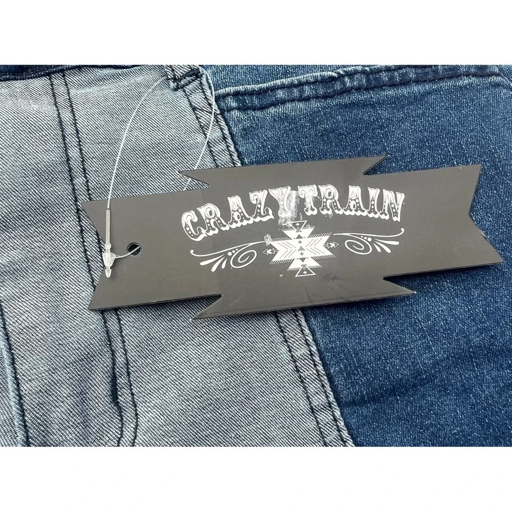 Crazy Train Shorts Denim Jean Western Cowgirl distressed Size Large Festival NWT - Picture 4 of 5